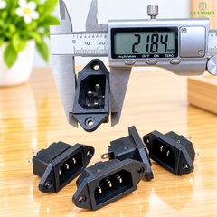 Ổ Jack Nguồn AC 3 Chấu 10A 250V