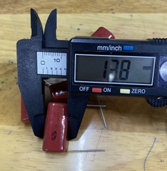 Tụ Kẹo Nâu đỏ CL21 225J 400V