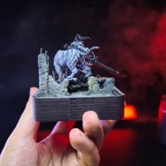 MH3_252- Mina -Kaiju No.8 Diorama 1:35