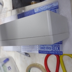hộp nhựa kín nước 200x120x57mm màu trắng kde4012
