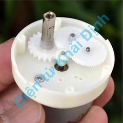 Động cơ giảm tốc DC 500 6V 0.1A 185V/P trục 5mm  5.5V/P trục 6.4mm bánh răng nhựa kde9399