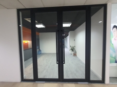 Cửa kính cường lực