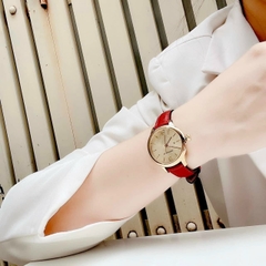Burberry The Classic Round |Nữ Giới |Vàng Gold |Dây Da Đỏ |Máy Pin (Quartz) |Size 32mm