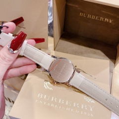 Burberry The City |Cặp Đôi |Đính Đá |Rose Gold |Dây Da Nude |Size 34x28mm