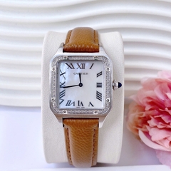 Cartier Santos |Nữ Giới |Mặt Vuông |Đính Đá |Dây Da Nâu |Máy Pin (Quartz) |Size 24x33mm