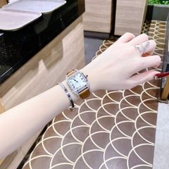 Cartier Santos |Nữ Giới |Mặt Vuông |Đính Đá |Dây Da Nâu |Máy Pin (Quartz) |Size 24x33mm
