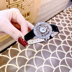 Chopard Happy Diamonds |Nữ Giới |Mặt Xoay |Đính Đá |Dây Da Đen |Máy Pin (Quartz) |Size 32mm