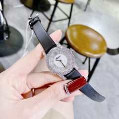 Chopard L'Heure Du Diamant |Nữ Giới |Mặt Tròn |Đính Đá |Dây Da Đen |Máy Pin (Quartz) |Size 32mm