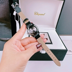 Chopard L'Heure Du Diamant |Nữ Giới |Mặt Tròn |Đính Đá |Dây Da Đen |Máy Pin (Quartz) |Size 32mm