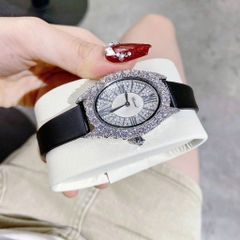Chopard Mặt Elip |Nữ Giới |Full Đá Swarovski |Dây Da Đen |Máy Pin (Quartz) |Size 32mm