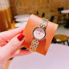 Christian Dior Mặt Khắc Logo Hồng |Nữ Giới |Dây Kim Loại Vàng Gold |Máy Pin (Quartz) |Size 28mm