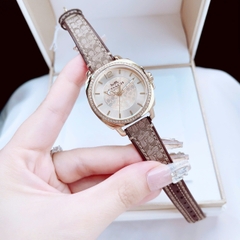 Coach Boyfriend |Nữ giới |Vàng Gold |Đính Đá |Dây Vải Bọc Da Nâu |Máy Pin (Quartz) |Size 34mm