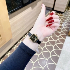 Coach Cass Xe Ngựa |Nữ Giới |Mặt Vuông |Dây Da Đen |Máy Pin (Quartz) |Size 22mm