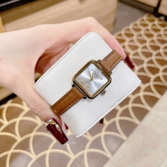 Coach Cass Xe Ngựa |Nữ Giới |Mặt Vuông |Dây Da Nâu |Máy Pin (Quartz) |Size 22mm