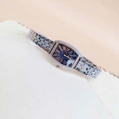Davena Mặt Chữ Nhật |Nữ Giới |Full Đá Nhũ Xanh |Dây Kim Loại Silver |Máy Pin (Quartz) |Size 25x36mm