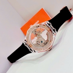 Davena Lộ Cơ |Unisex |Đính Đá |Rose Gold |Dây Silicone Đen |Máy Cơ (Automatic) |Size 42mm