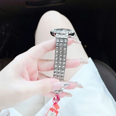 Davena Mặt Tròn Xoay |Nữ Giới |Silver |Dây Kim Loại Đính Đá |Máy Pin (Quartz) |Size 38mm