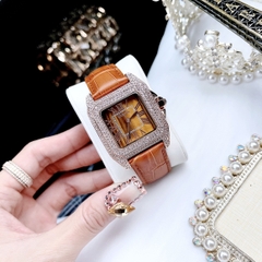 Davena Mặt Vuông Nâu Trà |Nữ Giới |Đính Đá |Dây Da Nâu |Máy Pin (Quartz) |Size Lớn 37mm