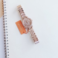 Davena Rose Gold |Nữ Giới |Mặt Tròn |Số La Mã |Đính Full Đá |Máy Pin (Quartz) |Size Nhỏ 30mm