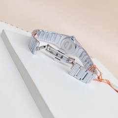 Davena Trắng Silver |Nữ Giới |Mặt Tròn |Full Đá |Dây Kim Loại |Máy Pin (Quartz) |Size Nhỏ 28mm