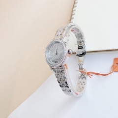 Davena Trắng Silver |Nữ Giới |Mặt Tròn |Số La Mã |Full Đá |Máy Pin (Quartz) |Size Nhỏ 30mm