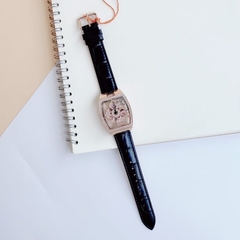 Davena Trăng Sao Xoay |Nữ Giới |Mặt Rose Gold |Dây Da Đen |Máy Pin (Quartz) |Size 32x44mm