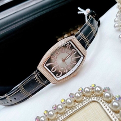 Davena Tựa Frank Muller |Nữ Giới |Đính Đá Rose Gold |Dây Da Vân Đen |Máy Pin |Size 30x34mm