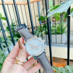 Gucci G-Timeless G-Chrono |Nam |Mặt Trắng |Silver |Dây Da Nâu |Máy Pin (Quartz) |Size 42mm