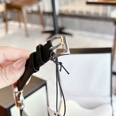 Gucci G-Timeless Butterfly |Nữ |Mặt Hình Bướm |Dây Da Đen |Máy Pin (Quartz) |Size 38mm