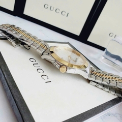 Gucci G-Timeless |Cặp Đôi |Mặt Màu Trắng |Dây Kim Loại Demi Vàng Gold |Size 38x28mm