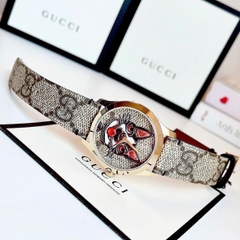 Gucci G-Timeless Dog Bull |Nữ |Mặt Họa Tiết Chú Chó |Dây Da Bọc Vải |Máy Pin (Quartz) |Size 38mm