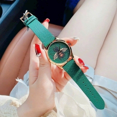 Gucci G-Timeless Emerald |Nữ |Họa Tiết Con Ong |Dây Da Xanh Lá |Máy Pin (Quartz) |Size 38mm