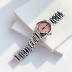 Gucci G-Timeless |Nữ Giới |Mặt Màu Hồng |Dây Kim Loại Silver |Máy Pin (Quartz) |Size 28mm