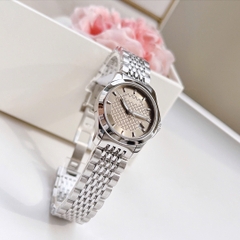 Gucci G-Timeless |Nữ Giới |Mặt Màu Nâu |Dây Kim Loại Silver |Máy Pin (Quartz) |Size 28mm