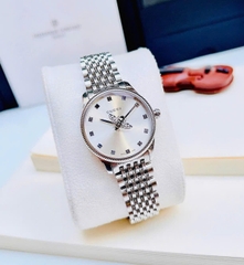 Gucci G-Timeless |Nữ Giới |Mặt Trắng |Dây Kim Loại Silver |Máy Pin (Quartz) |Size 29mm