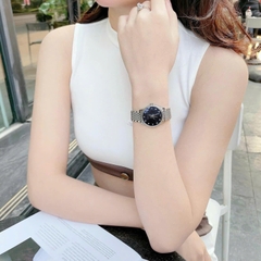 Gucci G-Timeless |Nữ Giới |Mặt Đen |Dây Kim Loại Silver |Máy Pin (Quartz) |Size 29mm