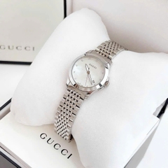 Gucci G-Timeless |Nữ |Mặt Xà Cừ Trắng |Dây Kim Loại Silver |Máy Pin (Quartz) |Size 29mm