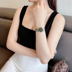 Gucci G-Timeless |Nữ Giới |Mặt Xanh Lá |Dây Kim Loại Silver |Máy Pin (Quartz) |Size 28mm