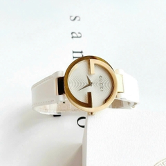 Gucci Interlocking |Nữ Giới |Vàng Gold |Dây Da Trắng |Máy Pin (Quartz) |Size 36mm