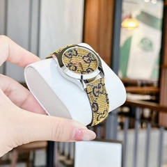 Gucci Multicolor G-Timeless |Nữ Giới |Mặt Tròn |Dây Vải Màu Vàng |Máy Pin (Quartz) |Size 38mm