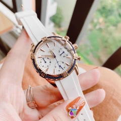 Guess 6 Kim |Nữ Giới |Rose Gold |Dây Sillicone Trắng |Máy Pin (Quartz) |Size 35mm