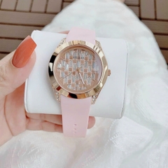 Guess Baguette |Nữ Giới |Rose Gold |Dây Silicone Hồng |Máy Pin (Quartz) |Size 39mm
