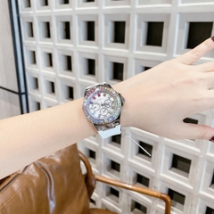 Guess Đính Pha Lê Nhiều Màu |Nữ Giới |Silver |Dây Cao Su Trắng |Máy Pin (Quartz) |Size 38mm