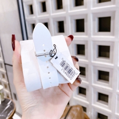 Guess Đính Pha Lê Nhiều Màu |Nữ Giới |Silver |Dây Cao Su Trắng |Máy Pin (Quartz) |Size 38mm