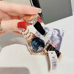 Guess Duke |Nữ Giới |Mặt Vuông |Dây Kim Loại Rose Gold |Máy Pin (Quartz) |Size 40mm