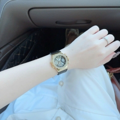 Guess Fusion |Nữ Giới |Đính Đá Vàng Gold |Dây Da Đen Bọc Silicone |Máy Pin (Quartz) |Size 36mm
