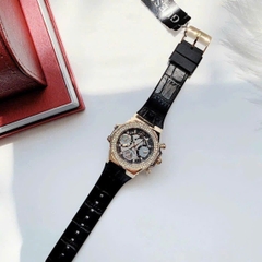 Guess Fusion |Nữ Giới |Đính Đá Vàng Gold |Dây Da Đen Bọc Silicone |Máy Pin (Quartz) |Size 36mm