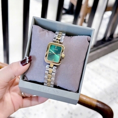 Guess Isla Green |Nữ Giới |Mặt Xanh Lá |Dây Kim Loại Demi Vàng Gold |Máy Pin (Quartz) |Size 22mm
