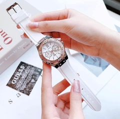 Guess Limelight |Nữ Giới |Đính Đá |Dây Sillicone Trắng |Máy Pin (Quartz) |Size 36mm