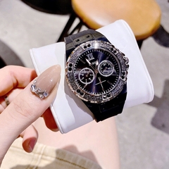 Guess Limelight |Nữ Giới |Đính Đá Đen |Dây Sillicone Đen |Máy Pin (Quartz) |Size 36mm